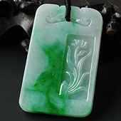 糯冰种翠色缅甸翡翠A货如意牌挂件