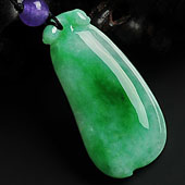 糯冰种翠色缅甸翡翠A货福瓜挂件