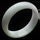 糯冰种淡春带彩缅甸翡翠A货手镯(57.3mm)