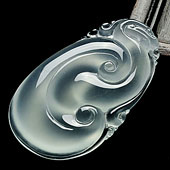 冰玻种淡晴水缅甸翡翠A货如意挂件