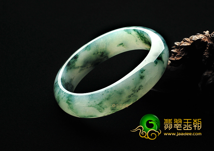 糯冰种飘花缅甸翡翠A货贵妃镯(56.1mm-47.9mm)