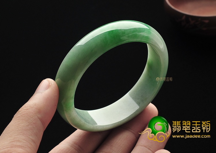 糯冰种飘翠缅甸翡翠A货手镯(58.5mm)