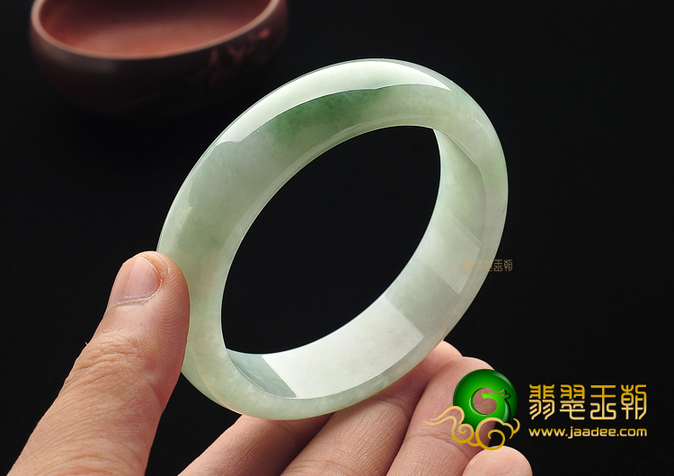 糯冰种飘花缅甸翡翠A货手镯(59.8mm)