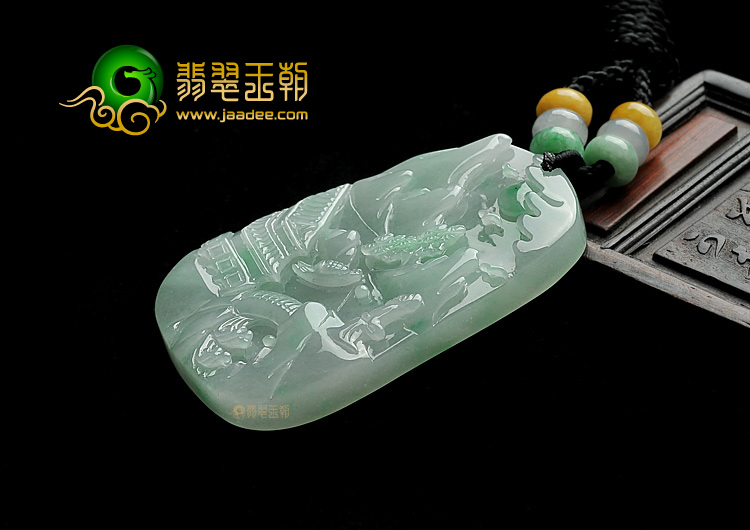 糯冰种飘翠缅甸翡翠A货望月怀远挂件
