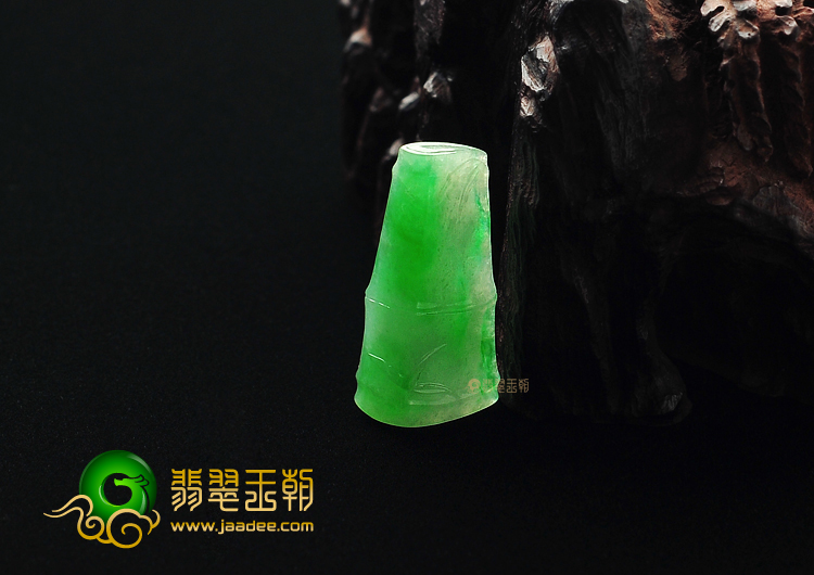 糯冰种飘翠缅甸翡翠A货节节高挂件
