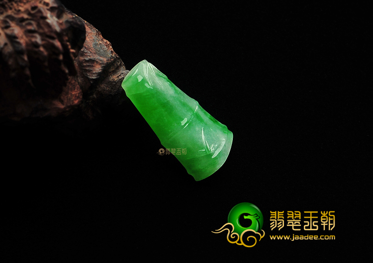 糯冰种飘翠缅甸翡翠A货节节高挂件