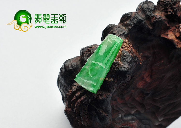 糯冰种飘翠缅甸翡翠A货节节高挂件