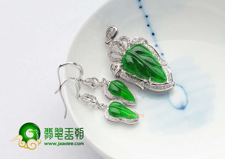 冰种翠色缅甸翡翠A货镶白金金枝玉叶胸坠/耳坠(真钻)(一套)