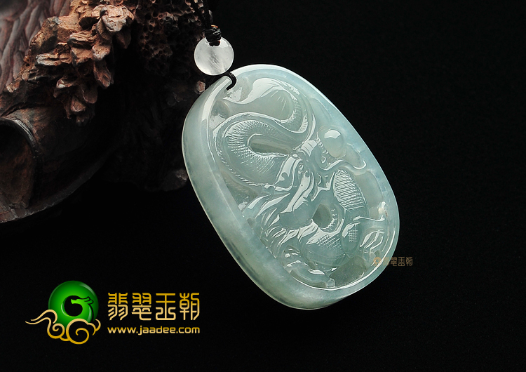 冰种晴水缅甸翡翠A货龙凤牌挂件
