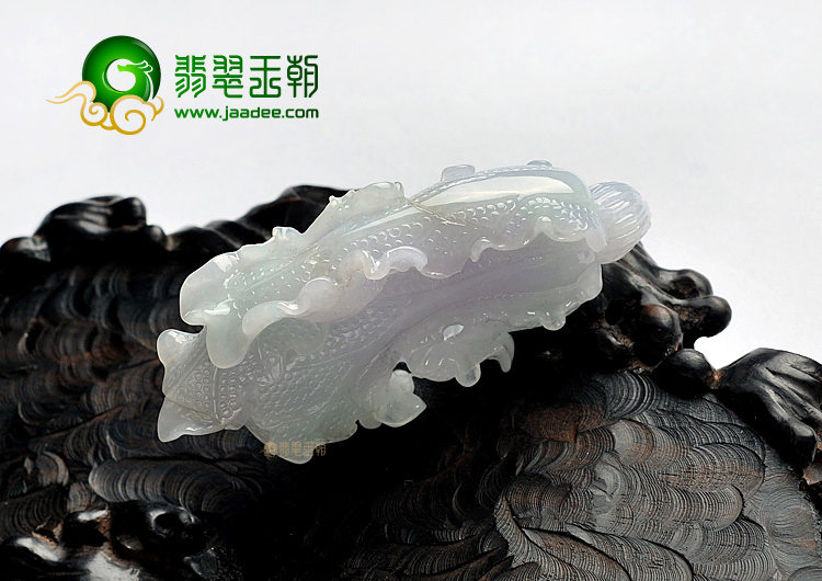 糯冰种春带彩缅甸翡翠A货白菜挂件
