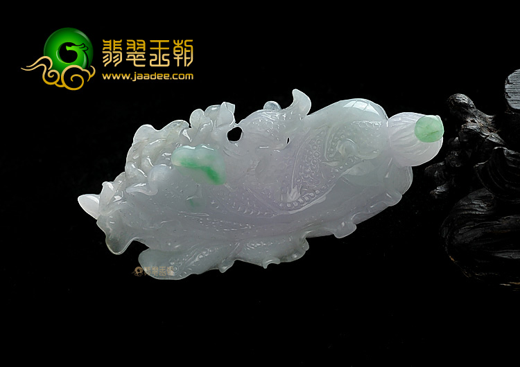 糯冰种春带彩缅甸翡翠A货白菜挂件