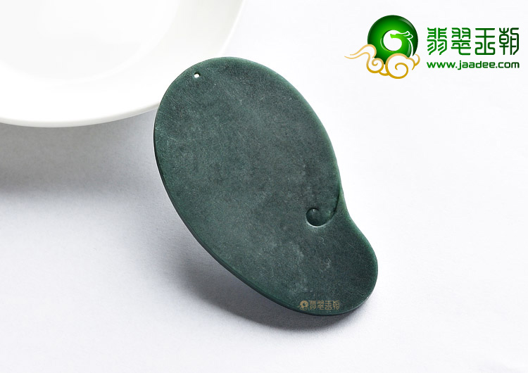 糯冰种墨翠缅甸翡翠A货观音头挂件