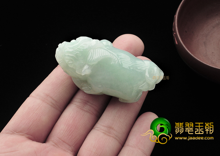 糯冰种晴水缅甸翡翠A货招财进宝挂件