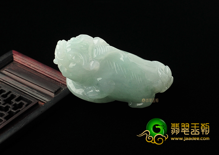 糯冰种晴水缅甸翡翠A货招财进宝挂件