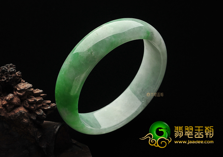 糯冰种飘翠缅甸翡翠A货手镯(56.8mm)
