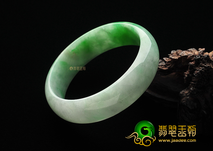 糯冰种飘翠缅甸翡翠A货手镯(56.8mm)