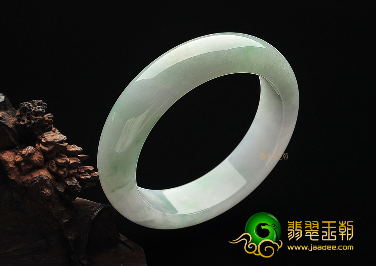 糯冰种晴水缅甸翡翠A货手镯(57.6mm)