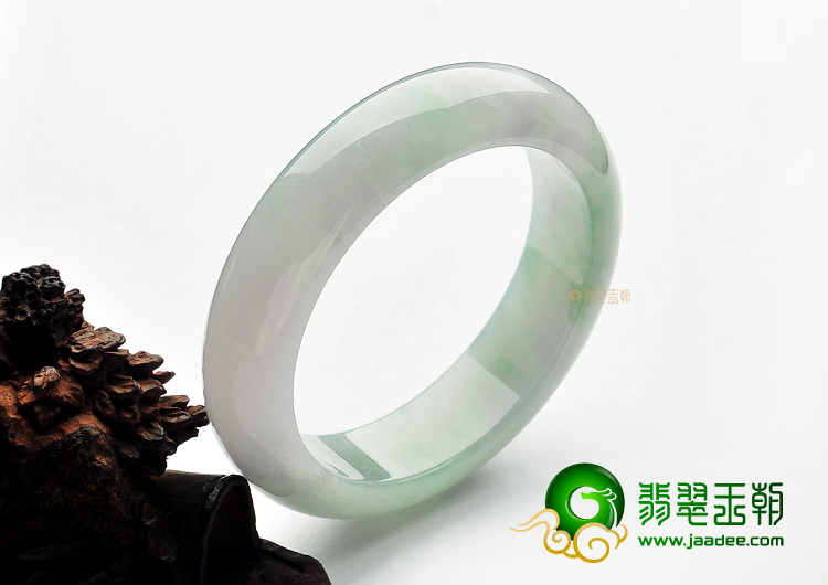 糯冰种晴水缅甸翡翠A货手镯(57.6mm)