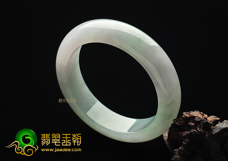 糯冰种晴水缅甸翡翠A货手镯(57.6mm)
