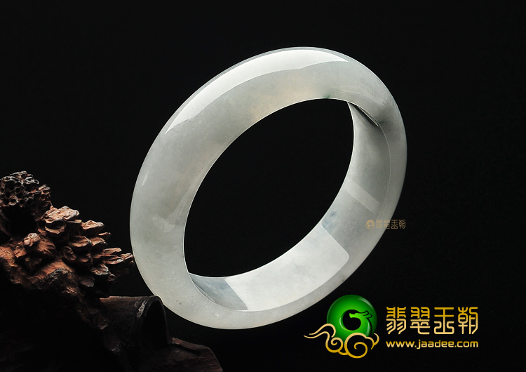 冰种略飘花缅甸翡翠A货手镯(57.5mm)