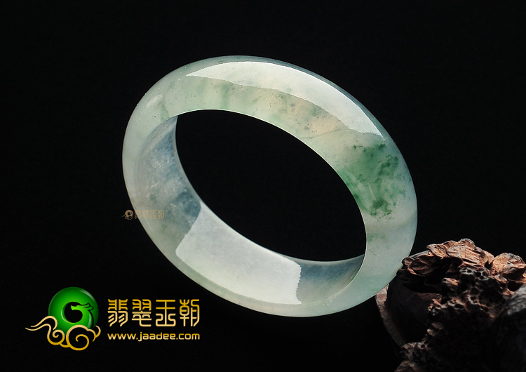冰玻种飘花缅甸翡翠A货贵妃镯(54.4mm-47.6mm)