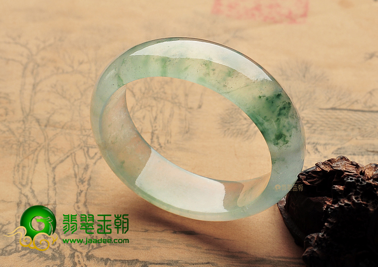 冰玻种飘花缅甸翡翠A货贵妃镯(54.4mm-47.6mm)