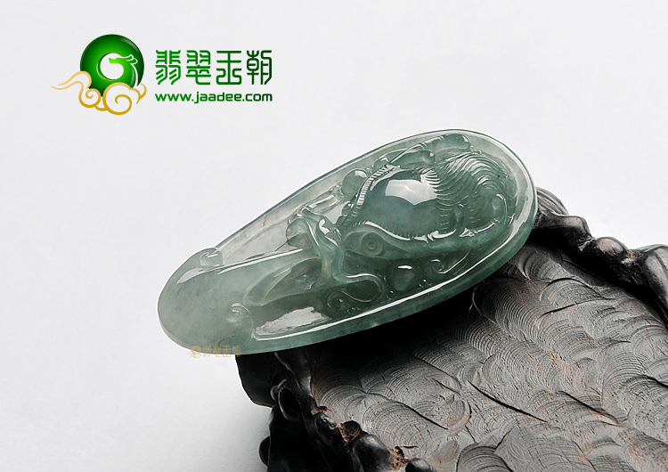 (超值推荐)冰种晴水缅甸翡翠A货龙牌挂件(一对)