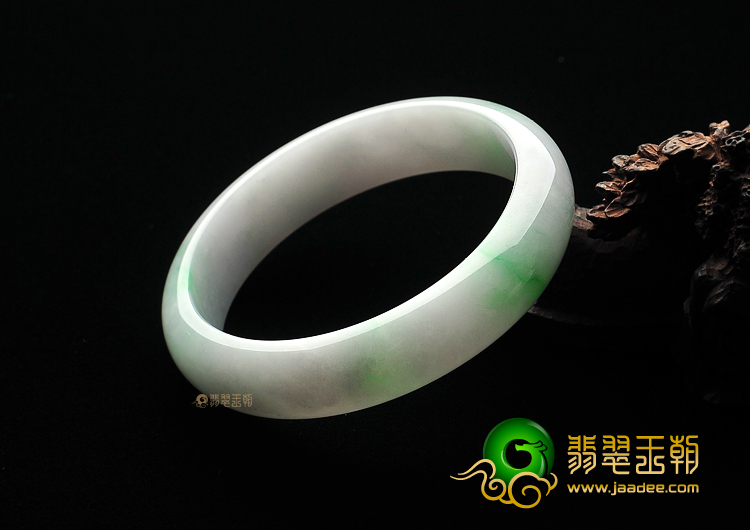 糯冰种飘翠缅甸翡翠A货手镯(58.8mm)