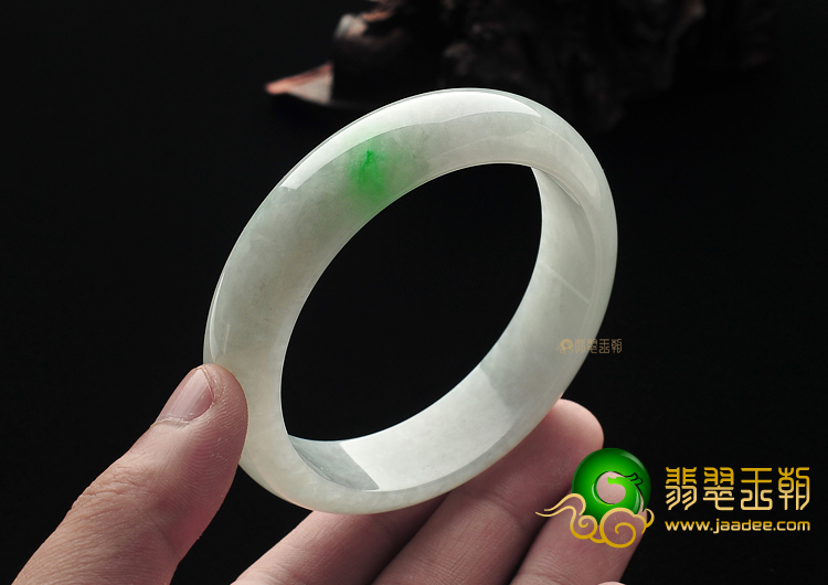 糯冰种飘翠缅甸翡翠A货手镯(60.6mm)
