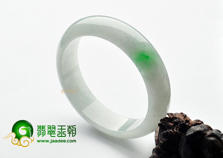 糯冰种飘翠缅甸翡翠A货手镯(60.6mm)