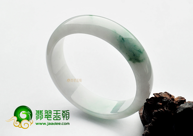 糯冰种飘花缅甸翡翠A货手镯(60.5mm)