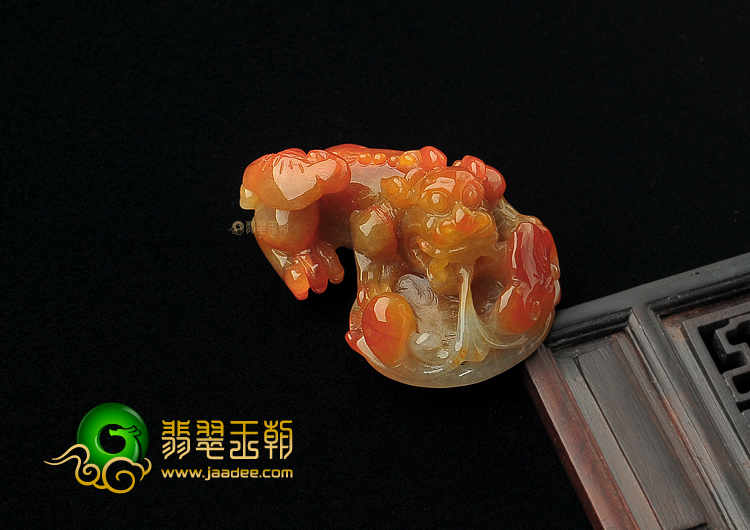 糯冰种褐红翡缅甸翡翠A货貔貅挂件