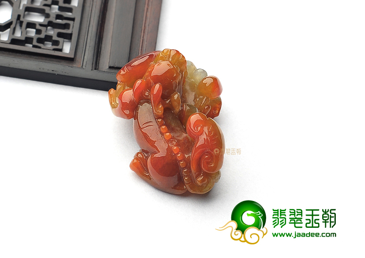 糯冰种褐红翡缅甸翡翠A货貔貅挂件