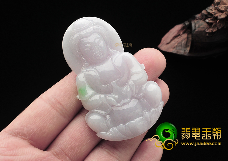 糯冰种淡春带彩缅甸翡翠A货观音挂件