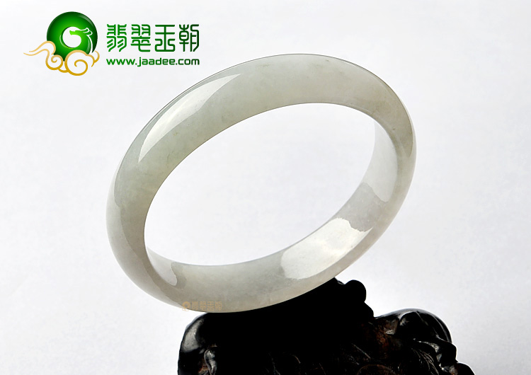 糯冰种晴水缅甸翡翠A货贵妃镯(56.2mm-50.8mm)