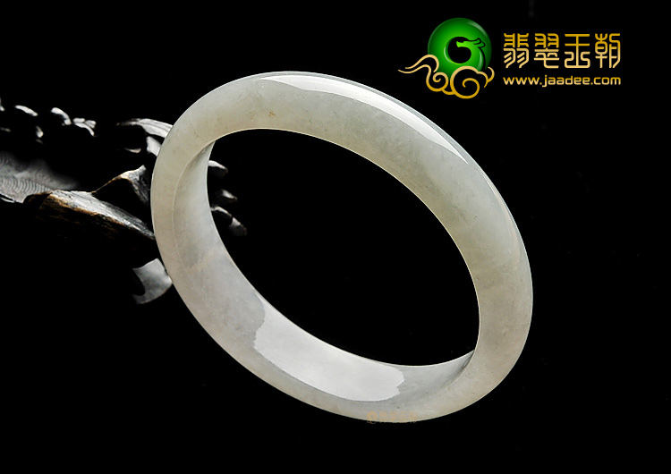 糯冰种晴水缅甸翡翠A货贵妃镯(56.2mm-50.8mm)