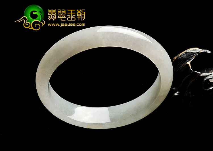 糯冰种晴水缅甸翡翠A货贵妃镯(56.2mm-50.8mm)