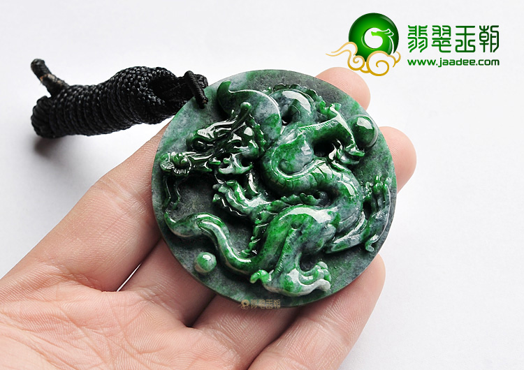 细糯种癣加绿缅甸翡翠A货龙牌挂件