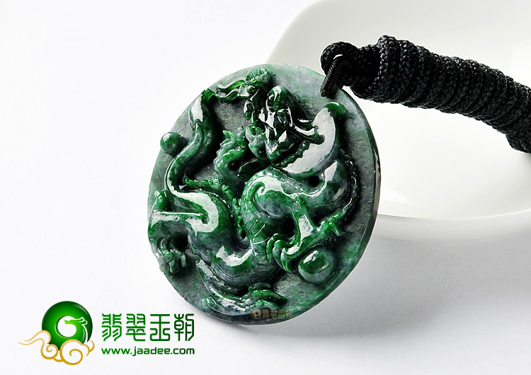 细糯种癣加绿缅甸翡翠A货龙牌挂件