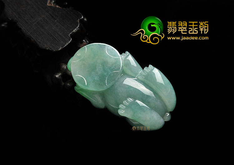 糯冰种飘翠缅甸翡翠A货貔貅挂件