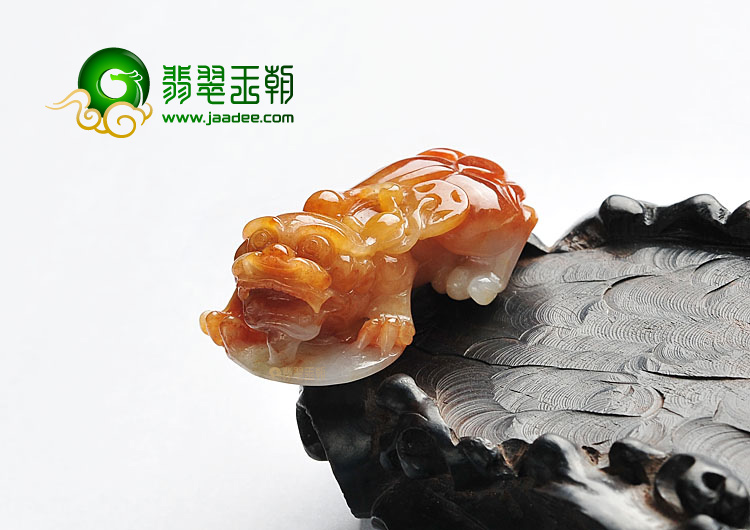 糯冰种红黄翡缅甸翡翠A货貔貅挂件