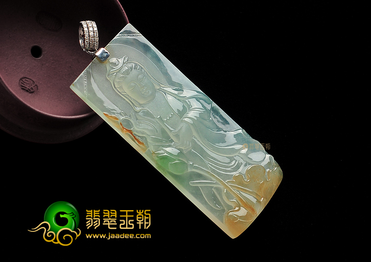 冰种三彩缅甸翡翠A货站观音挂件