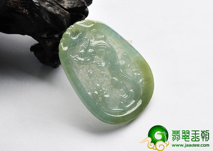 冰种晴水带褐黄翡缅甸翡翠A货龙牌挂件