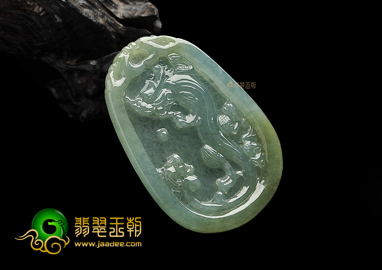冰种晴水带褐黄翡缅甸翡翠A货龙牌挂件