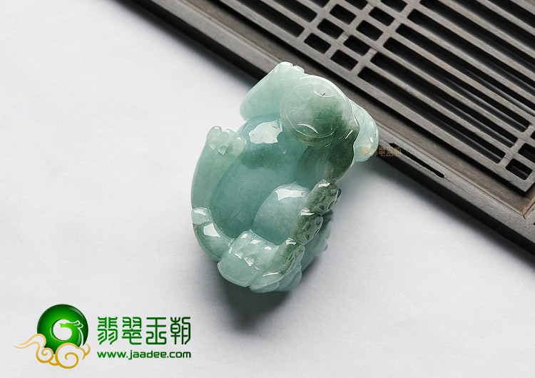 糯冰种晴水飘花貔貅挂件