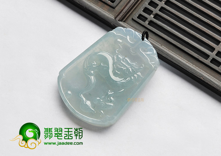 冰种晴水龙牌挂件