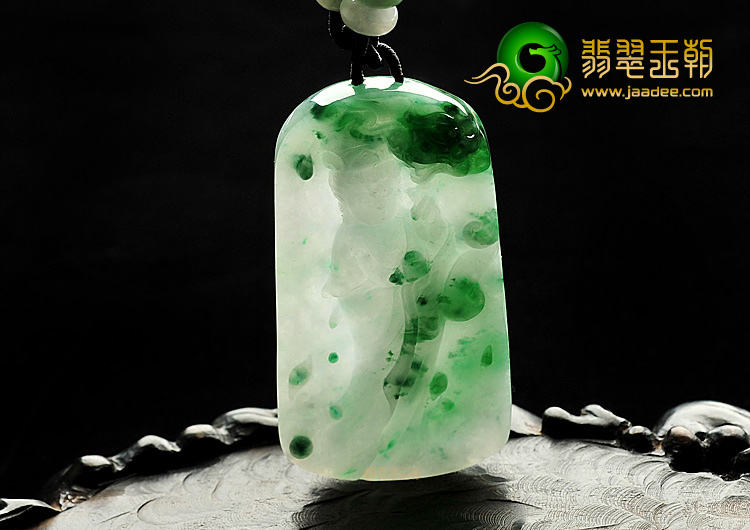 糯冰种翠色降龙观音挂件