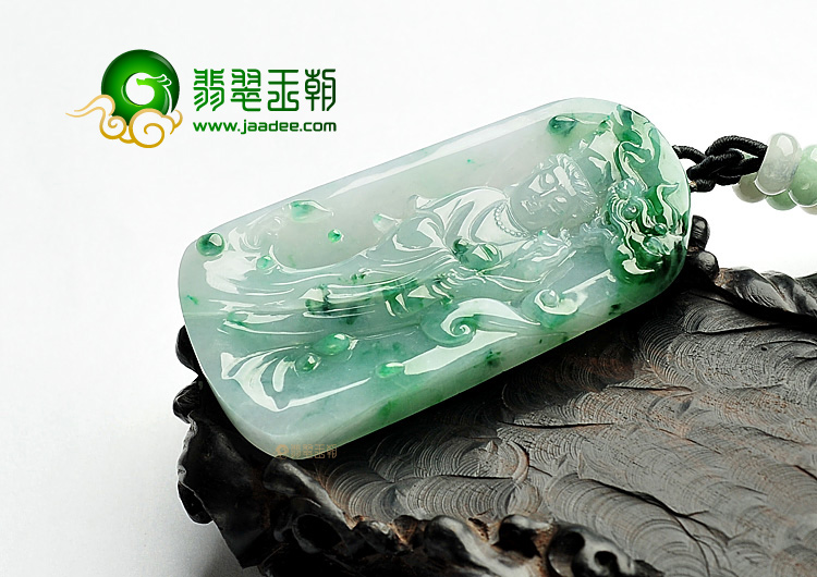 糯冰种翠色降龙观音挂件