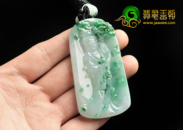 糯冰种翠色降龙观音挂件