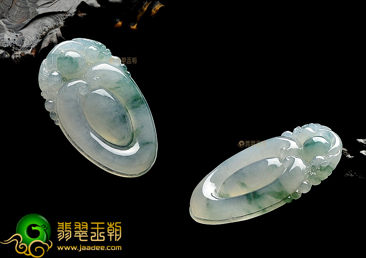 冰种飘花双龙如意挂件